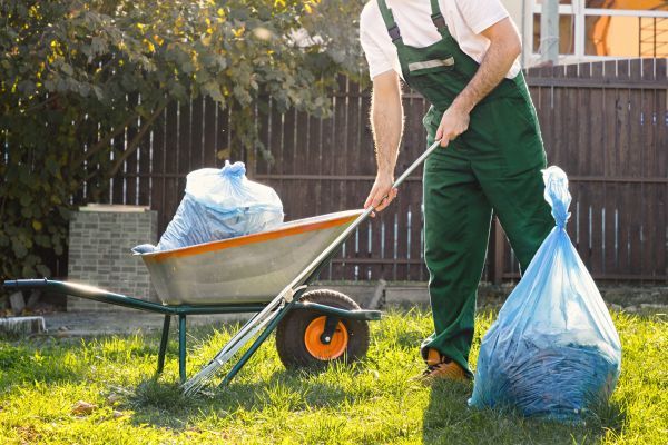 Cost of Yard Cleaning in Marietta